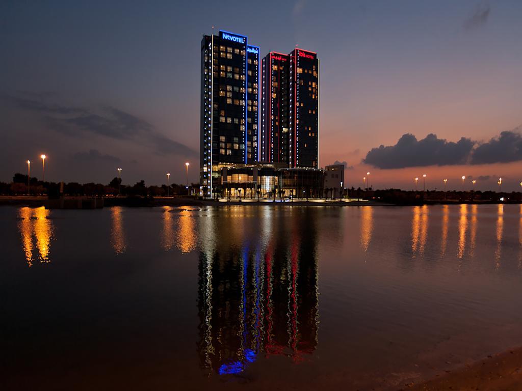 Novotel Abu Dhabi Gate Exterior foto